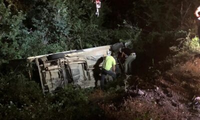 Amasya’da kontrolden çıkan kamyonet şarampole uçtu: 2 yaralı