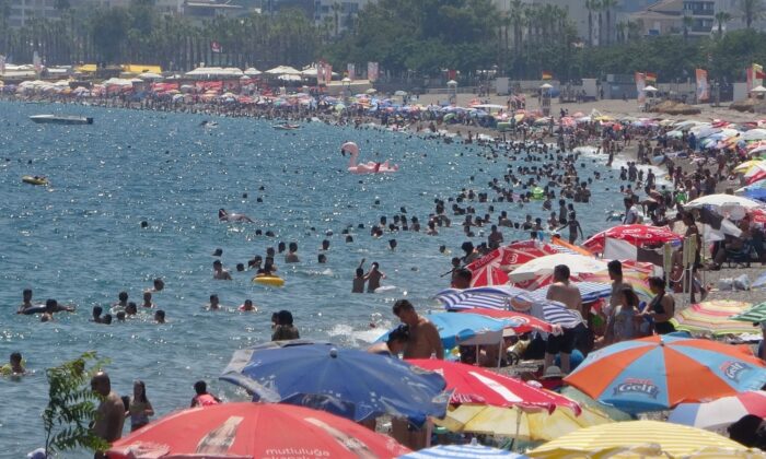 Antalya’da vaka sayılarında bir ayda yüzde 100’lük artış