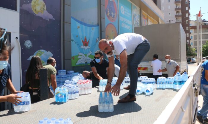 Antalyalılar Manavgat için seferber oldu