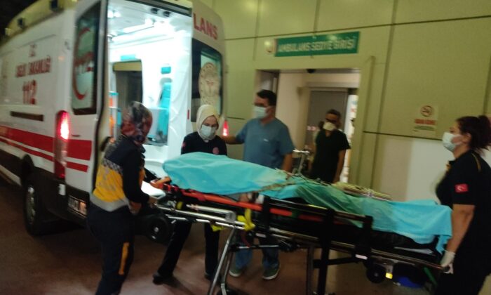 Arabanın çarptığı yaya ağır yaralandı