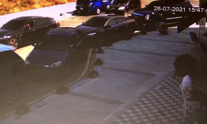 Arnavutköy’de kaymakamlık binası önünde silahlı saldırı