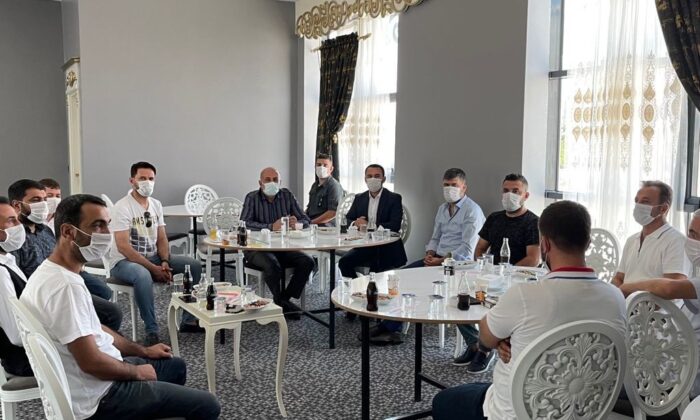 Aşı yapmayan düğünlere alınmayacak