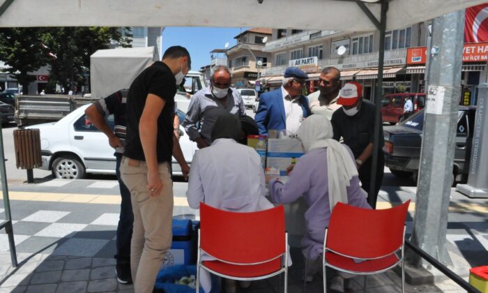 Atatürk Meydanı’nda randevusuz aşı uygulaması