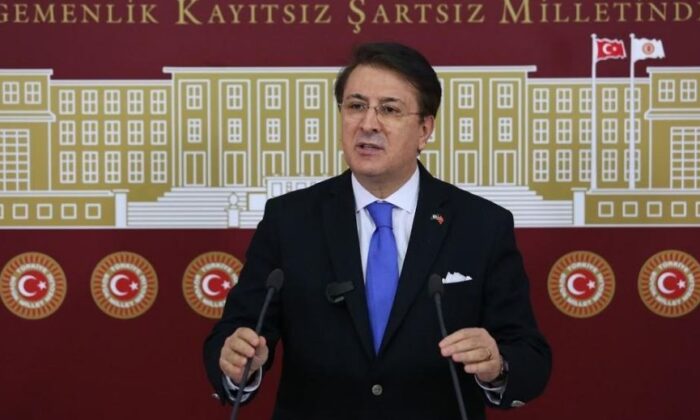 Aydemir: ‘Cumhurbaşkanımız bayrak isimdir’