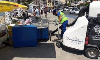 Aydın Büyükşehir Belediyesi daha temiz bir çevre için bayramda da iş başındaydı