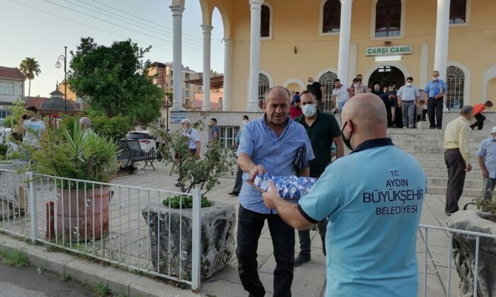 Aydın Büyükşehir Belediyesi’nden lokumlu bayramlaşma