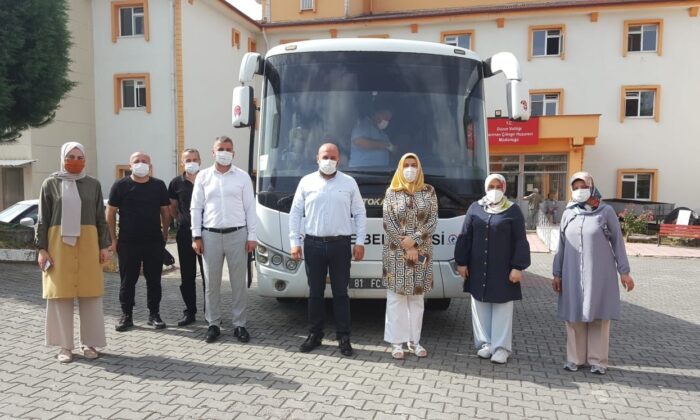 Aylar sonra dışarı çıkıp Abant’ı gezdiler