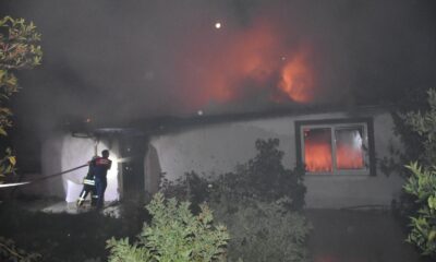 Ayrılmayı kabul etmeyen koca evi ateşe verdi