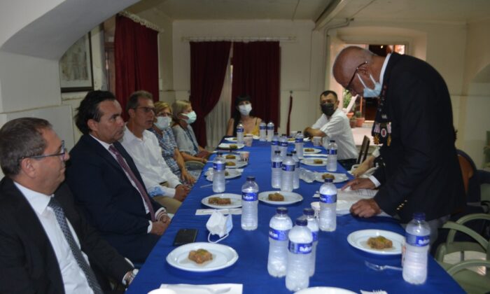 Ayvalık’ta protokol bayramlaştı