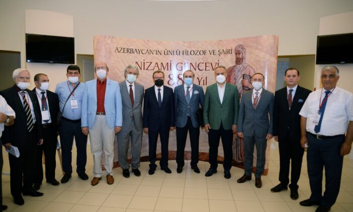 Azerbaycan’ın millî şairi Nizami Gencevî Bursa’da anıldı