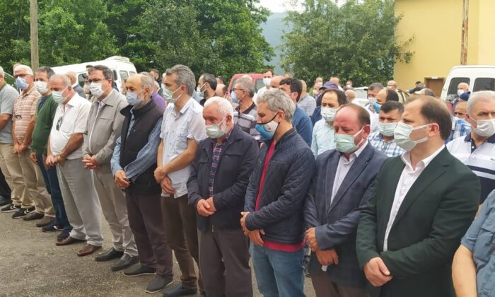 Babası manevra yaparken ezmişti, minik Ömer son yolculuğuna uğurlandı