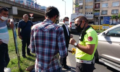 Babasını hastaneye götürmek isterken kaza yaptı