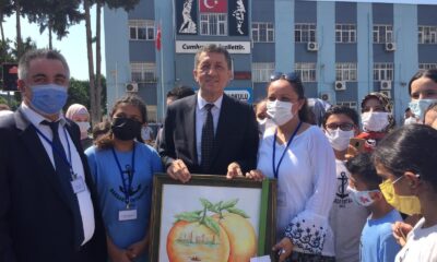 Bakan Selçuk: “Şu andaki bakış açımız okulların 6 Eylül tarihinde açılması yönünde”