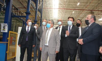 Bakan Varank’tan otomotiv sektörüne iç ve dış dekoratif parçalar üreten fabrikaya ziyaret