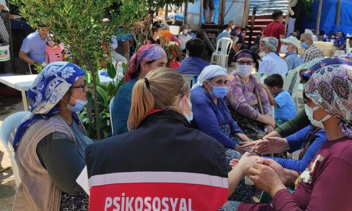 Bakan Yanık’tan, Marmaris yangınında vefat eden Şahin Akdemir’in ailesine başsağlığı telefonu