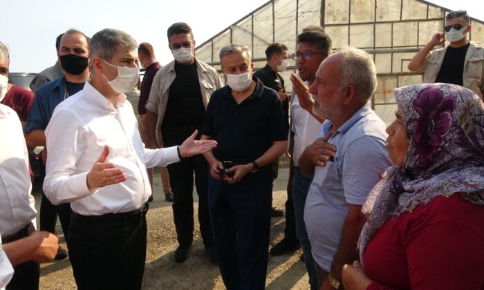 Bakan Yardımcısı İnce, yangın bölgesinde incelemelerde bulundu