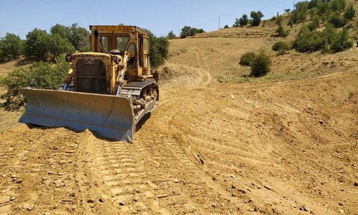 Balıbey’de Hayvan İçme Suyu Göleti temizlendi