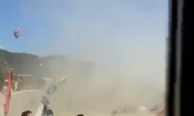 Balıkesir’de geçtiğimiz gün yaşanan hortumun içinde kalan vatandaşların panik anları kameraya yansıdı