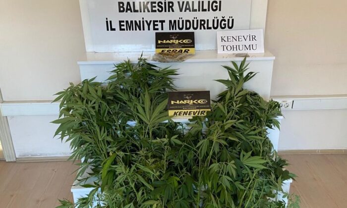 Balıkesir’de polis bayramda suçlulara göz açtırmadı; “120 gözaltı 19 tutuklama”