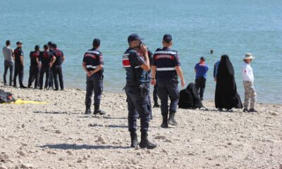 Baraj gölünde kaybolan 3 kişiyi arama çalışmaları yeniden başladı