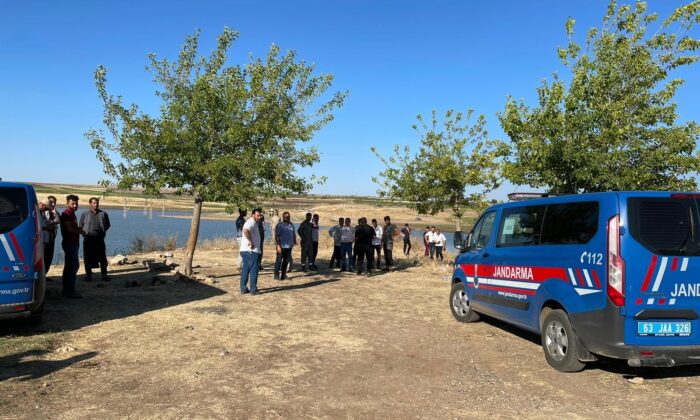 Baraj gölüne giren 3 kardeşten 2’si boğuldu