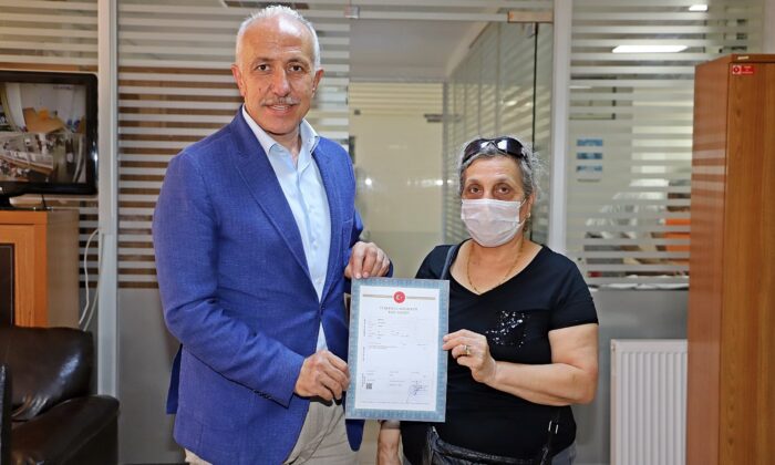 Barış Mahallesi Kentsel Dönüşüm Projesinde tapu devir işlemleri hızlandı