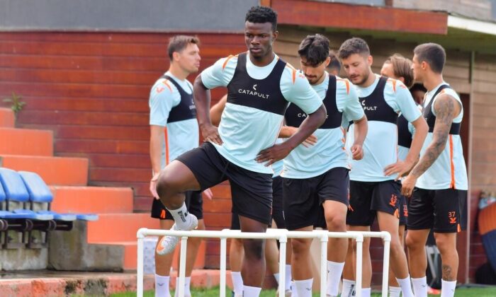 Başakşehir yeni sezon hazırlıklarını sürdürdü