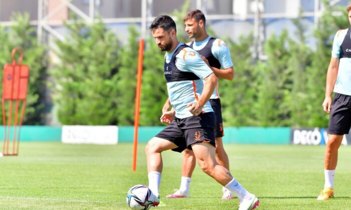 Başakşehir’de yeni sezon hazırlıkları sürüyor