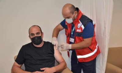 Başhekim Domaç 25 kişinin aşısını kendisi yaptı