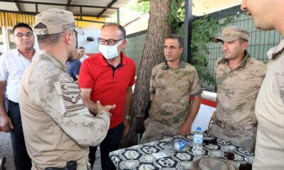 Başkan Akın’dan kaybolan yaşlı kadını arayan ekiplere ziyaret