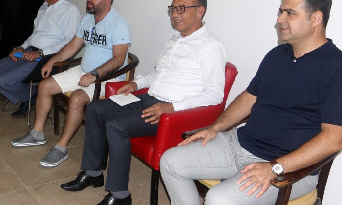 Başkan Akın’dan Turgutluspor’a moral ziyareti