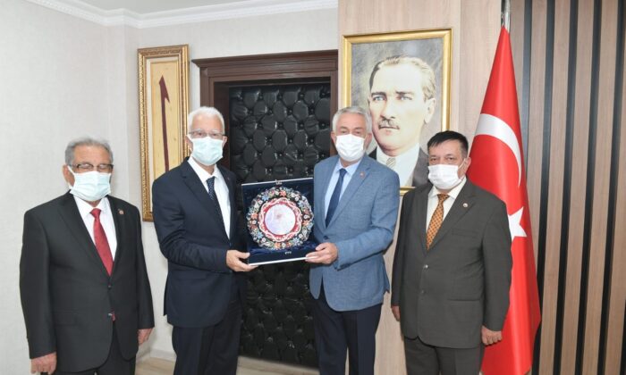 Başkan Başdeğirmen: “Emeklilerimizle birlik ve beraberlik içerisinde Isparta’ya hizmet ediyoruz”