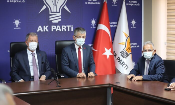 Başkan Büyükkılıç, Bakan Akar ile birlikte Cumhurbaşkanı Erdoğan’ın bayramlaşma programına katıldı