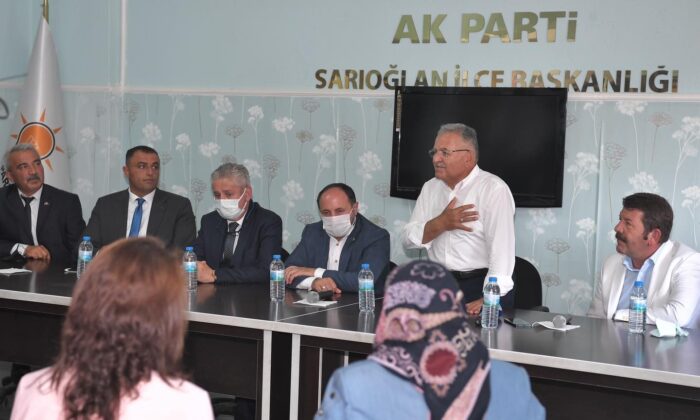 Başkan Büyükkılıç’tan ilçe ilçe bayram ziyareti