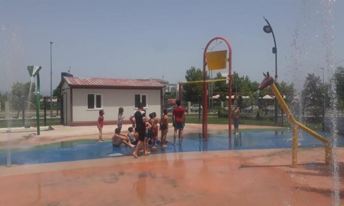 Başkan Ergün’den çocuklara karne hediyesi