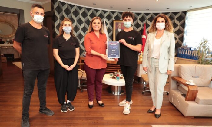 Başkan Hürriyet, dünya 2’ncisi dansçıları ağırladı