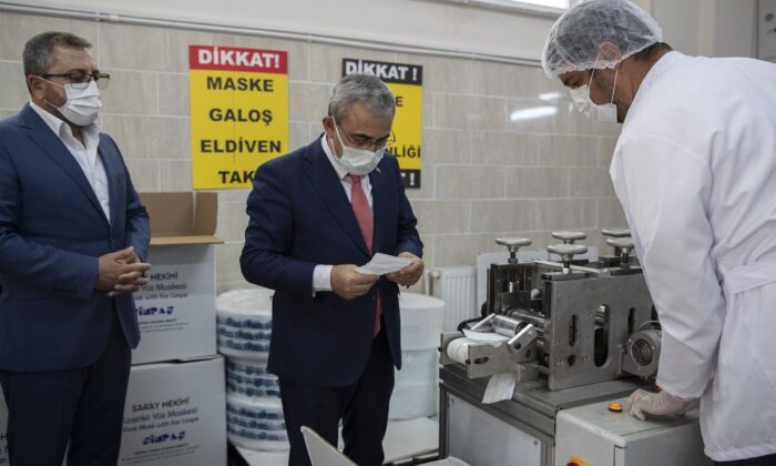Başkan Işık: “Maske üretimimiz devam ediyor”