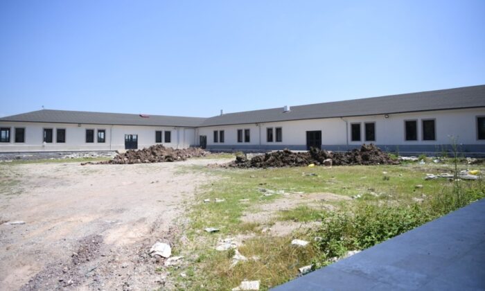 Başkan Kocaman ek hizmet binasını inceledi