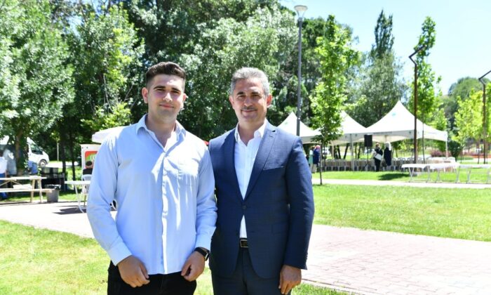 Başkan Köse genç bilim adamları ile buluştu