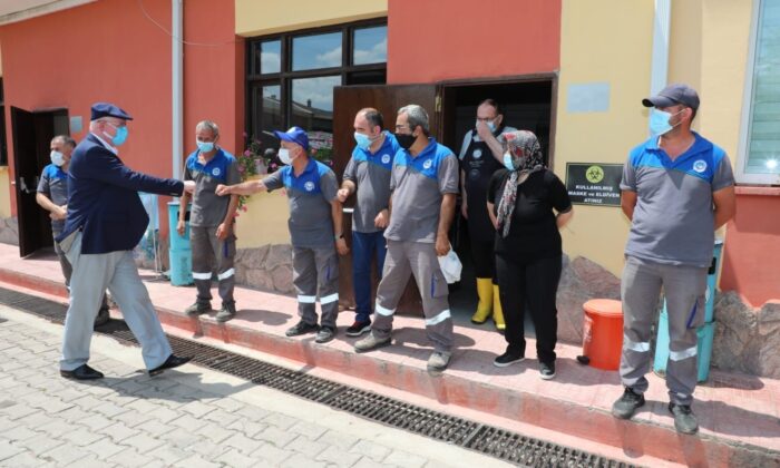 Başkan Kurt personeli ile bayramlaştı