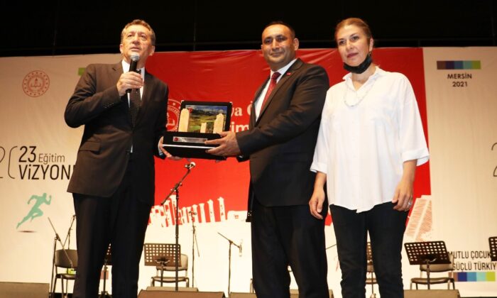 Başkan Yılmaz’dan Bakan Selçuk’a ’masal evi’ sözü