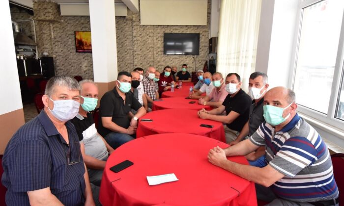 Başkan Yüksel kahvehane işletmecilerinin sorunlarını dinledi