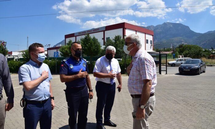Başkanvekili Güzgülü, nöbetçi birimlerle bayramlaştı
