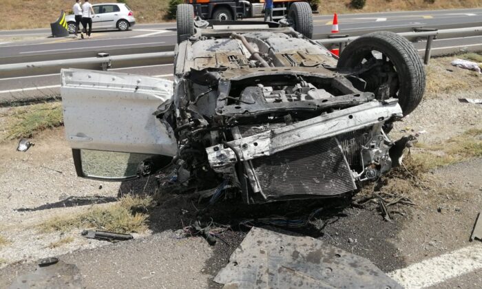 Başkent’te takla atan otomobilde 6 kişi yaralandı