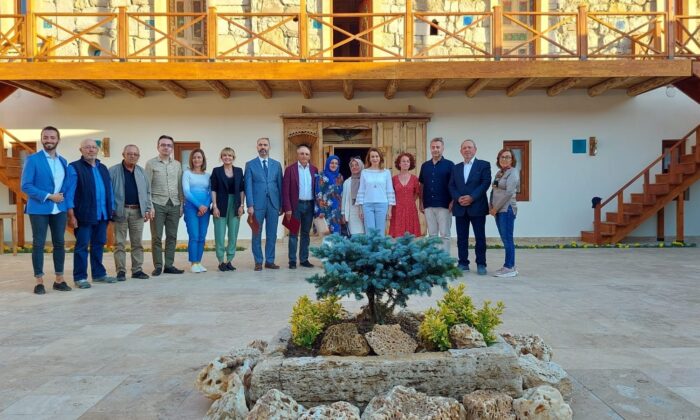 Bayburt Üniversitesi ile Kenan Yavuz Kültür Vakfı arasında protokol imzalandı