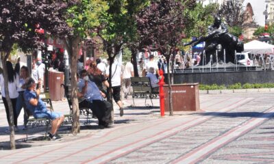 Bayıltan sıcak, zor anlar yaşattı