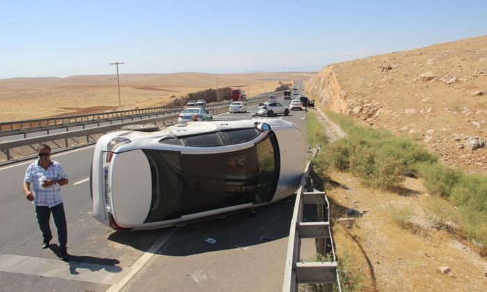 Bayram dönüşü zincirleme kaza: 8 yaralı