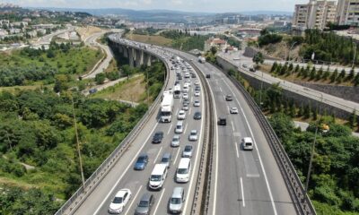 Bayram dönüşü zincirleme kaza TEM’i kilitledi