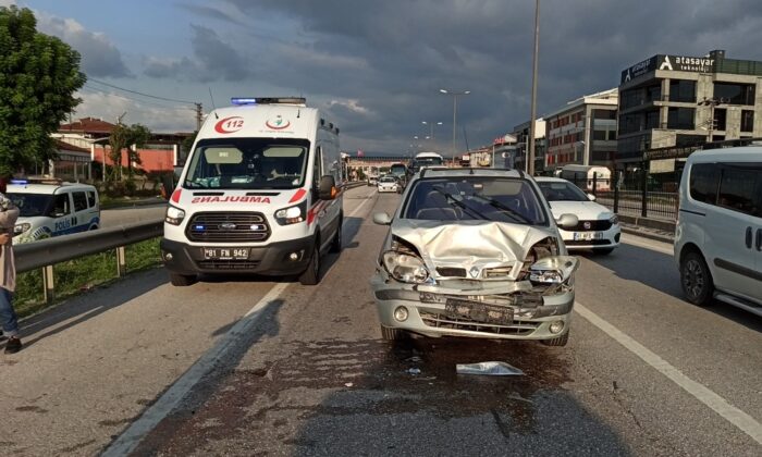 Bayram tatili dönüşünde kaza: 3 yaralı