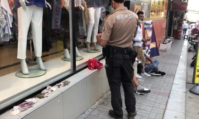 Bekçiler ‘Askere gideceğiz’ yalanıyla para toplayan gençleri kovalamacaya yakaladı